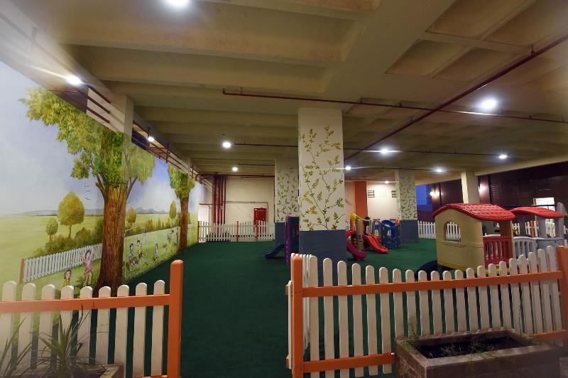 Orange Suites Hotel Manama Eksteriør billede