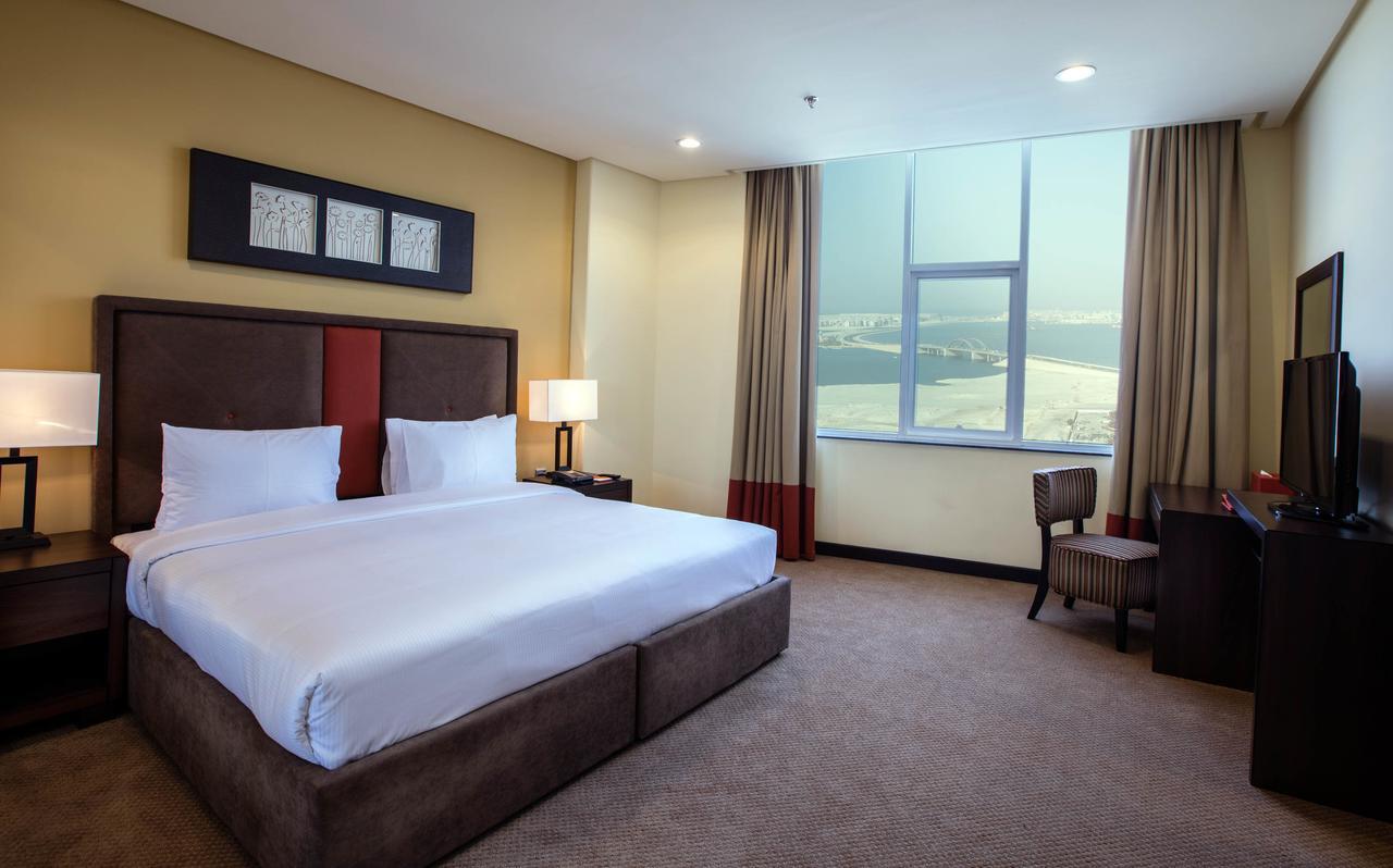 Orange Suites Hotel Manama Eksteriør billede